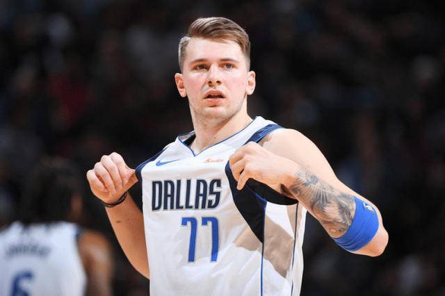 表現得更加 表現得更加