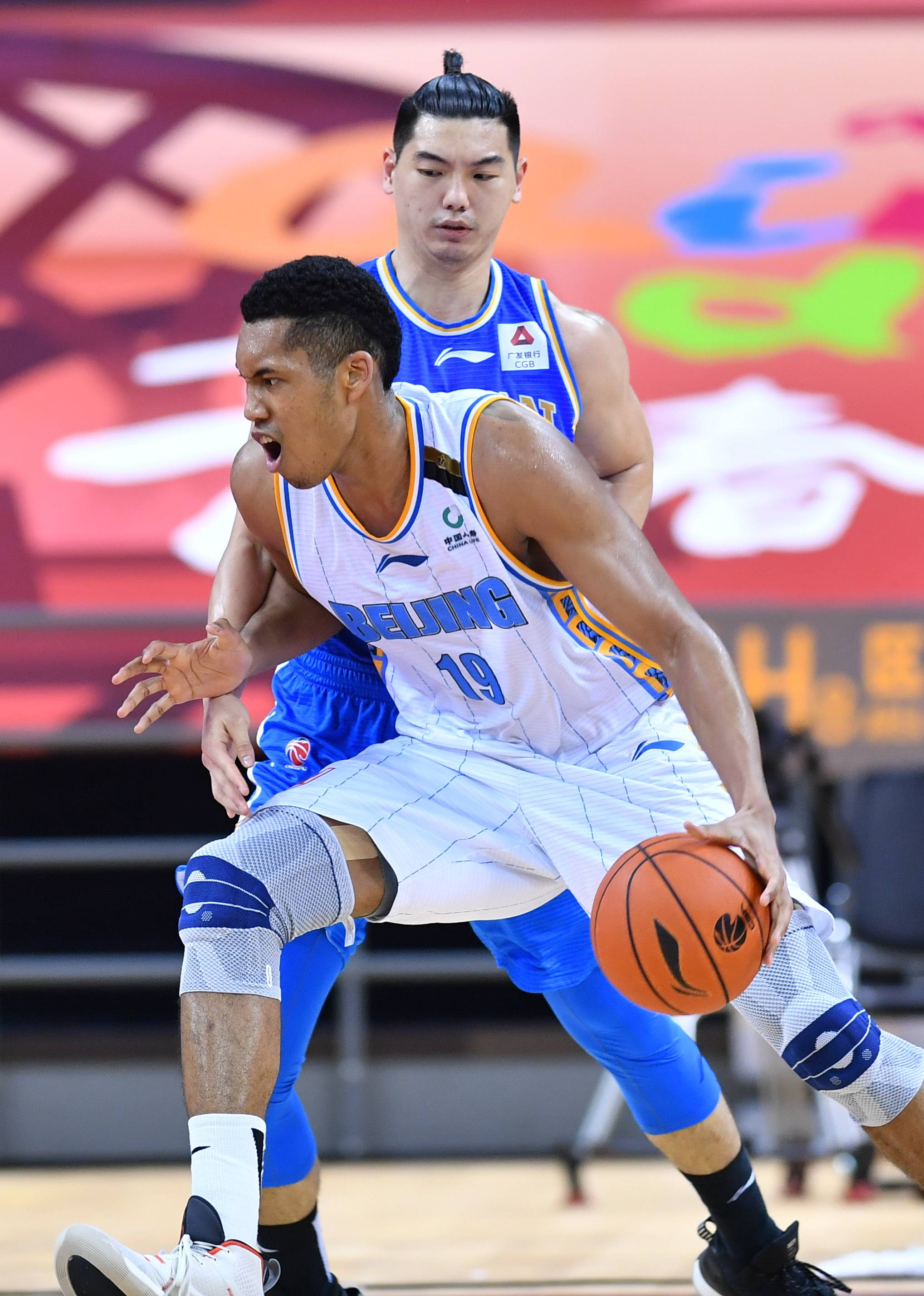 不同于詹姆 不同于詹姆